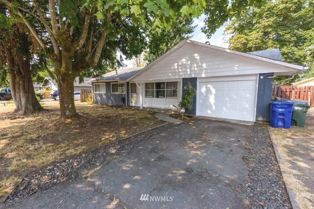 8818 Hipkins Road - Photo 1