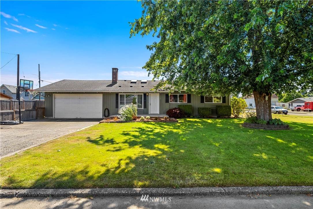 315 J Street - Photo 1