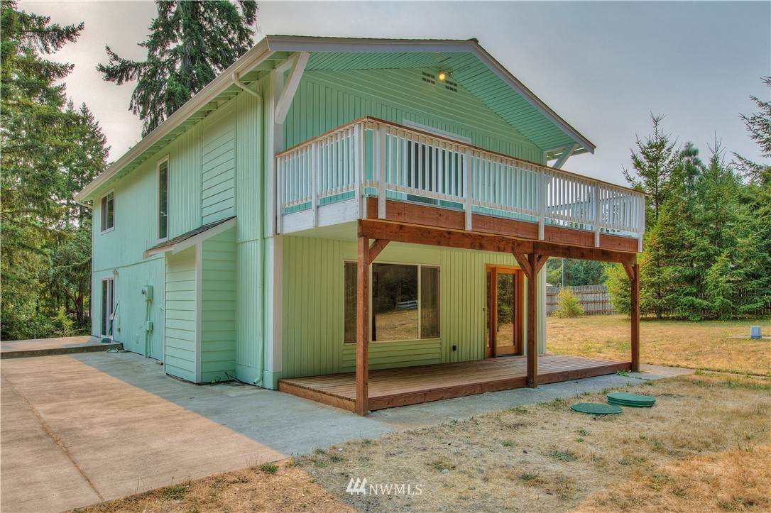 321 198th Avenue - Photo 1