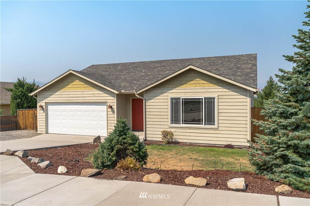 3936 Blueridge Drive - Photo 1