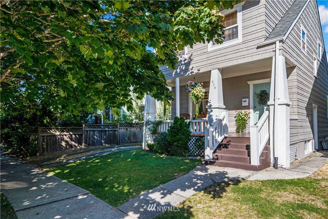 839 Oakes Street - Photo 1