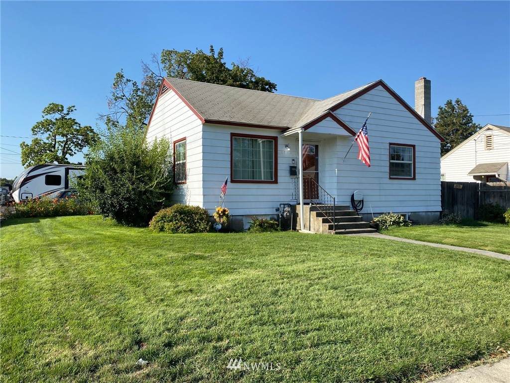 1440 Walla Walla Avenue - Photo 1