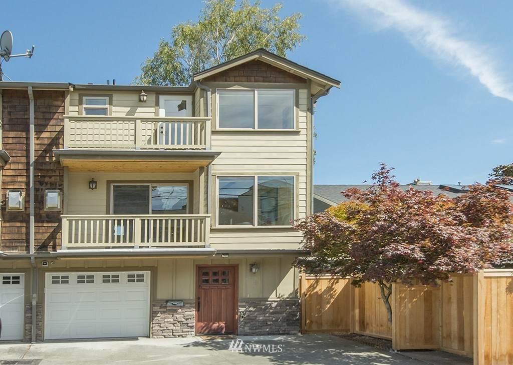 4513 40th Avenue - Photo 1