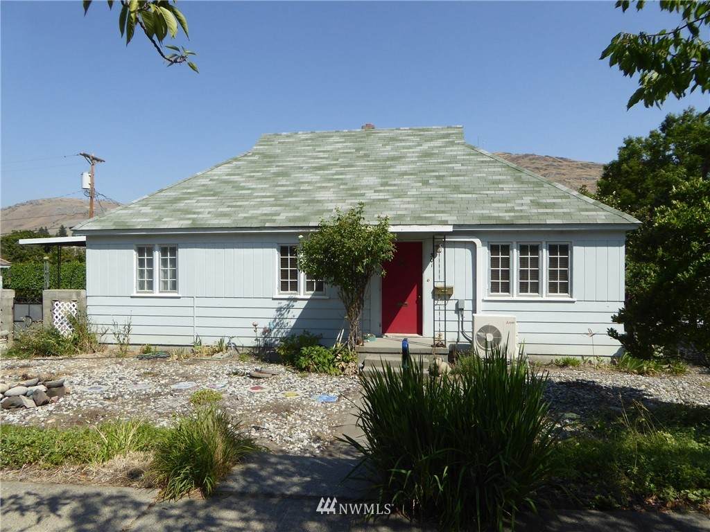 301 Stevens Avenue - Photo 1