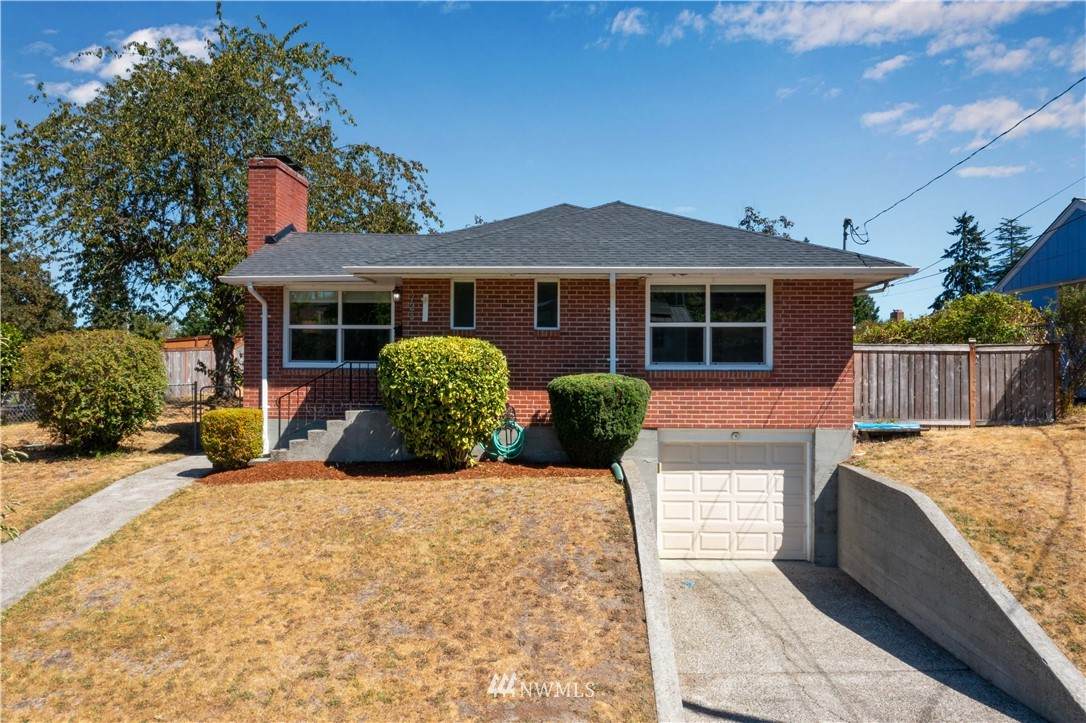 723 Tyler Street - Photo 1