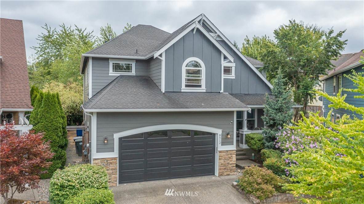 8512 153rd Street - Photo 1