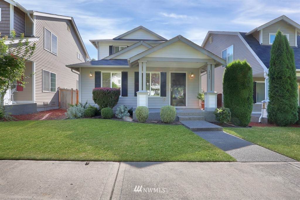 1221 Burnside Place - Photo 1