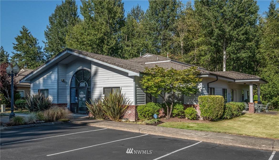 1605 Cooper Point Road - Photo 1