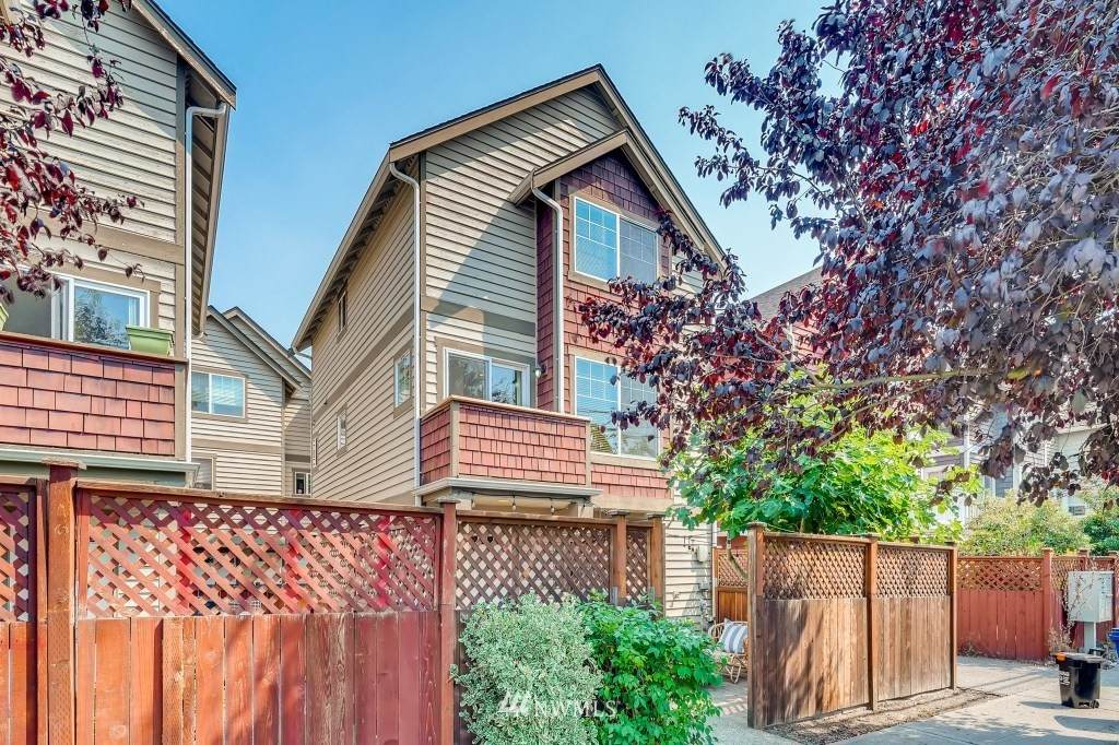 8520 Nesbit Avenue - Photo 1