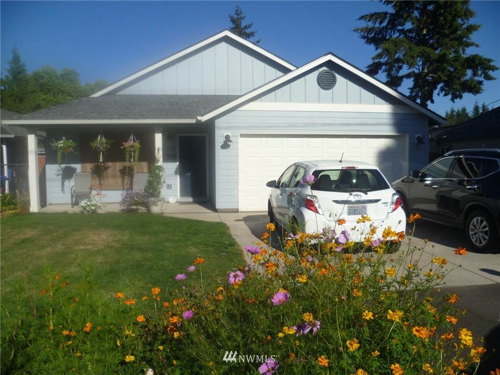 1406 8th Avenue - Photo 1