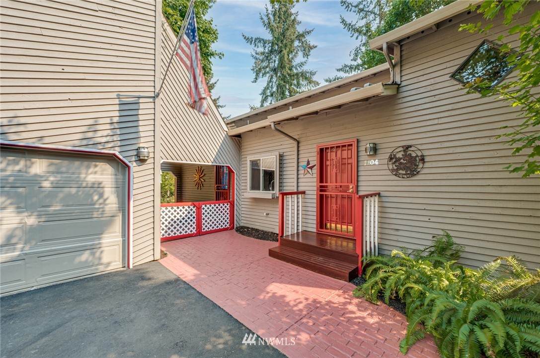 1104 199th Street - Photo 1