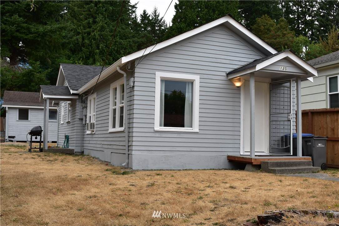135 Summit Avenue - Photo 1
