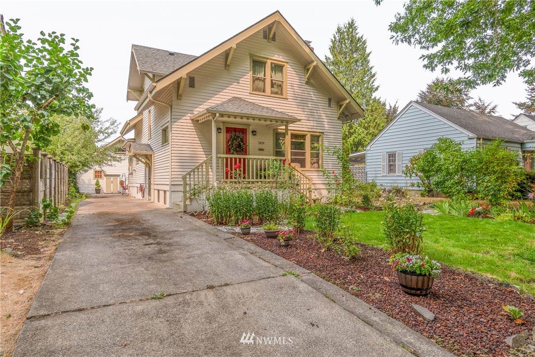 1419 22nd Avenue - Photo 1