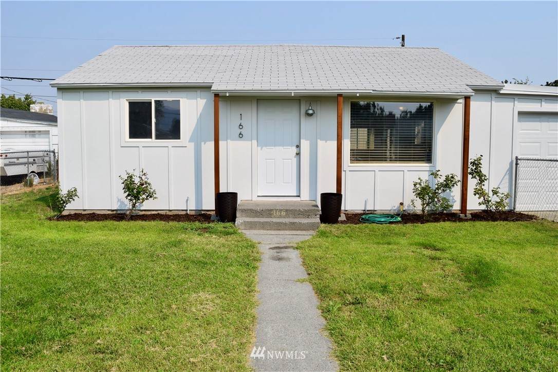 166 E Street - Photo 1