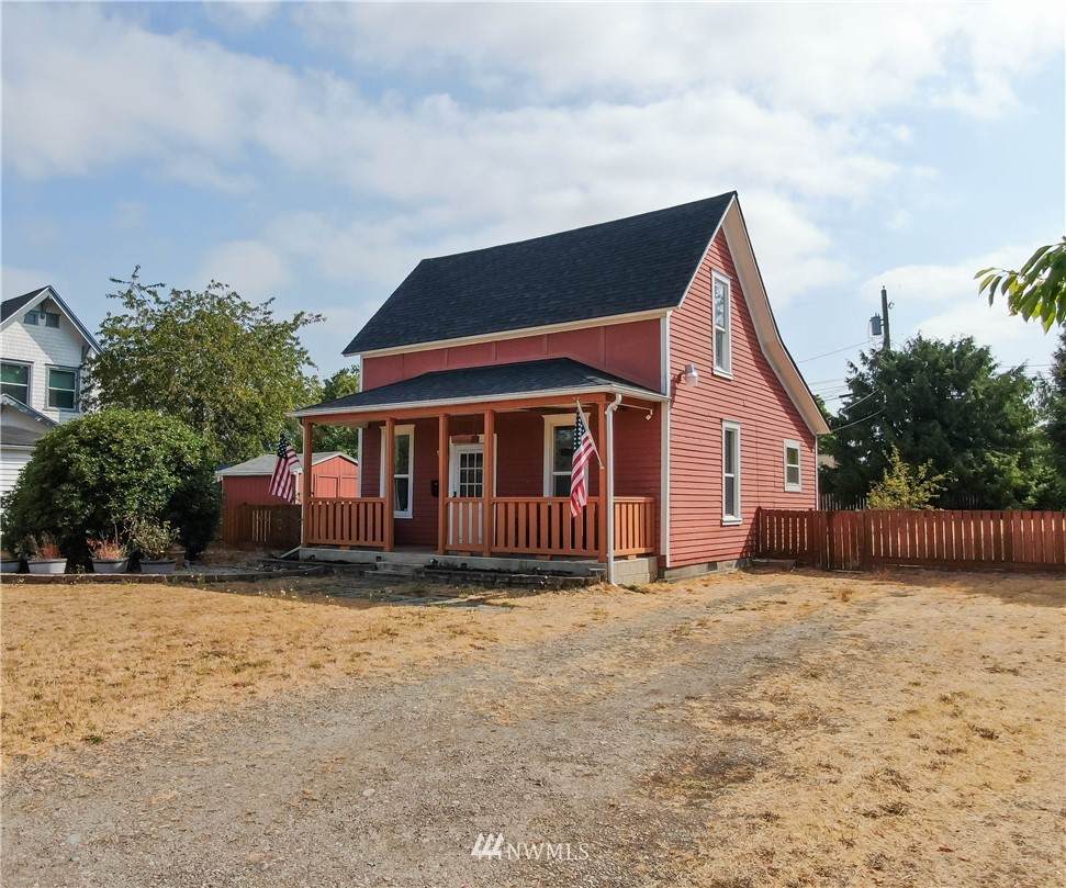 3609 E Street - Photo 1