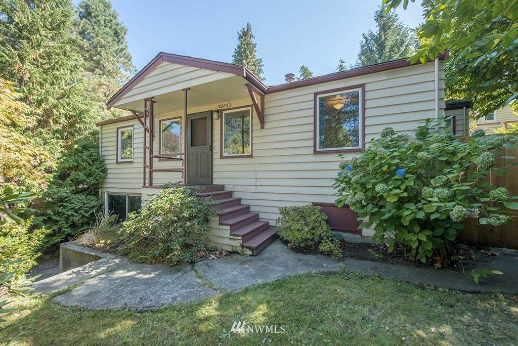 1205 Smith Street - Photo 1
