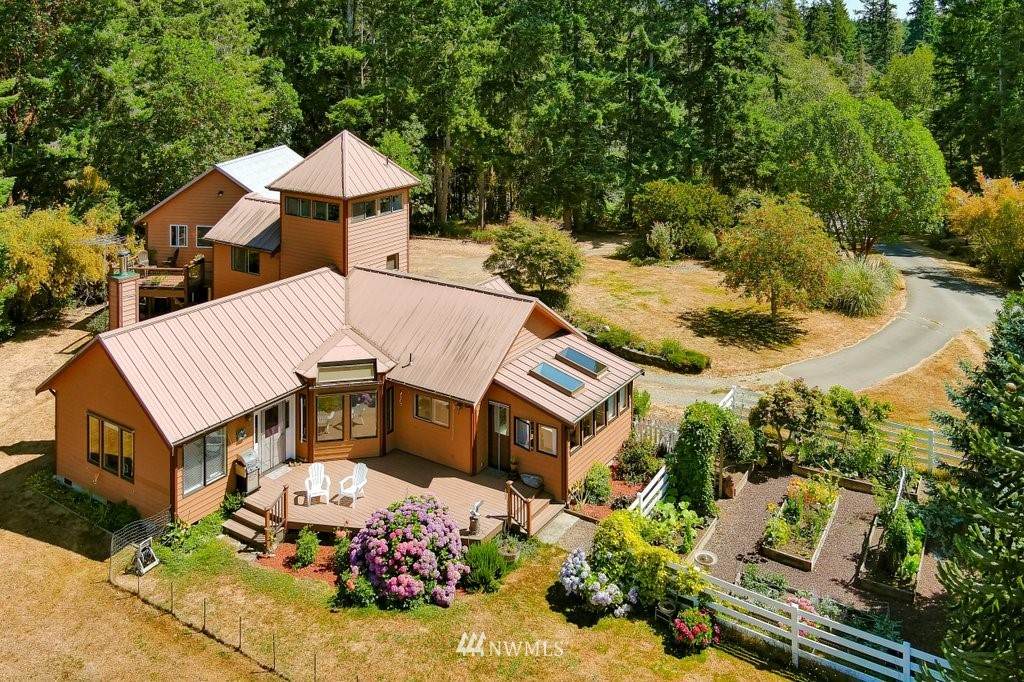 4908 Smugglers Cove Road - Photo 1