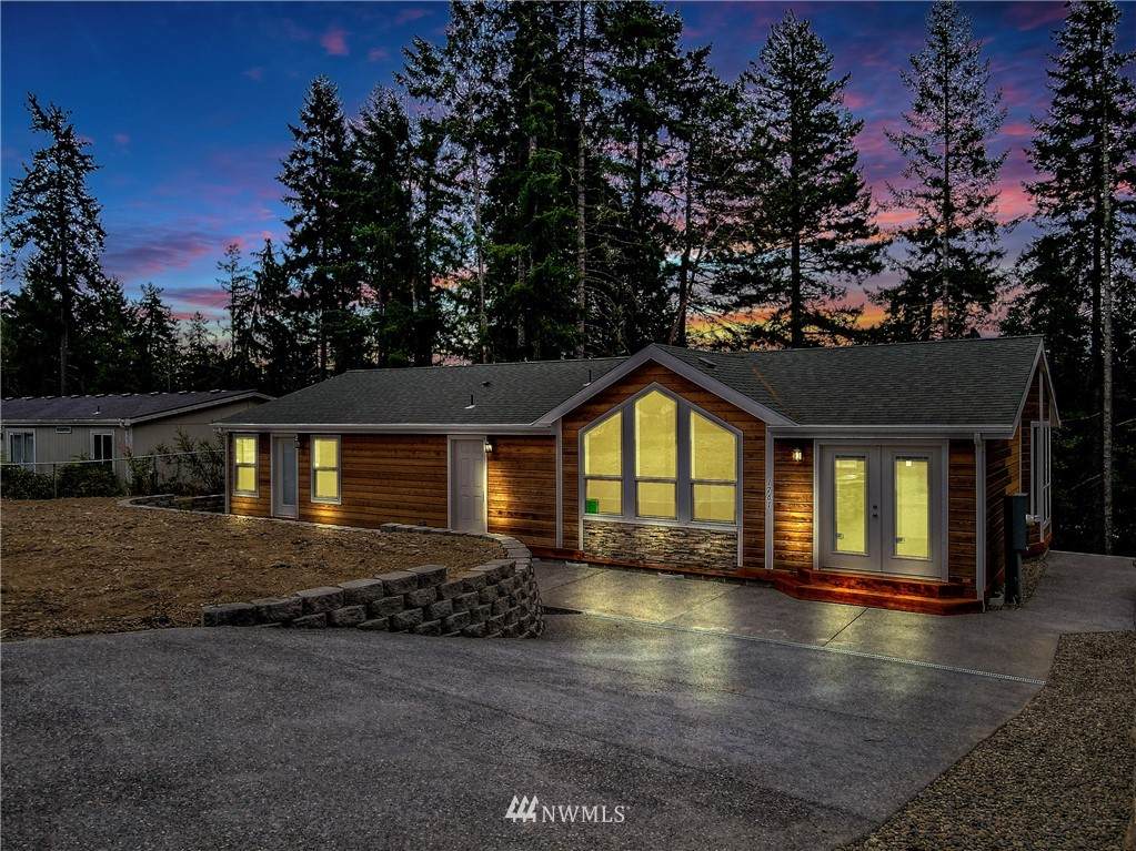 1761 Trails End Drive - Photo 1