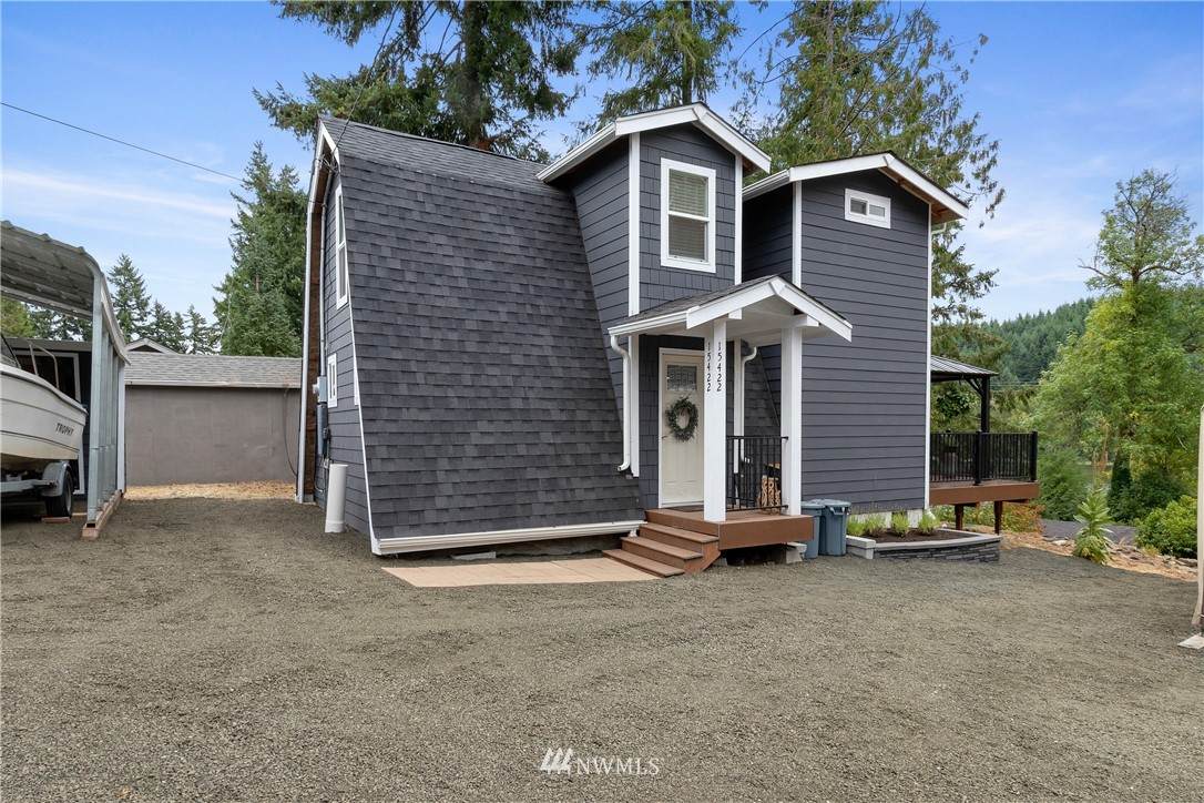 15422 Military Road - Photo 1