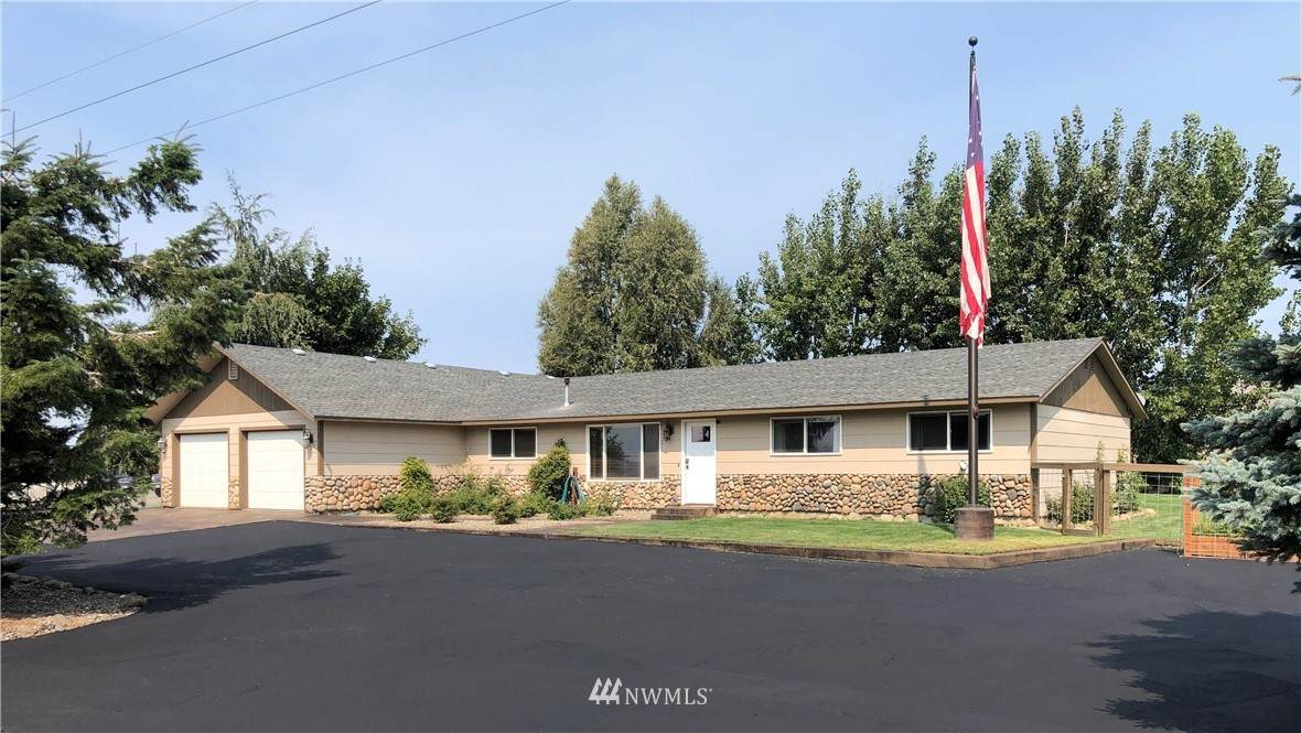 721 Thomas Road - Photo 1