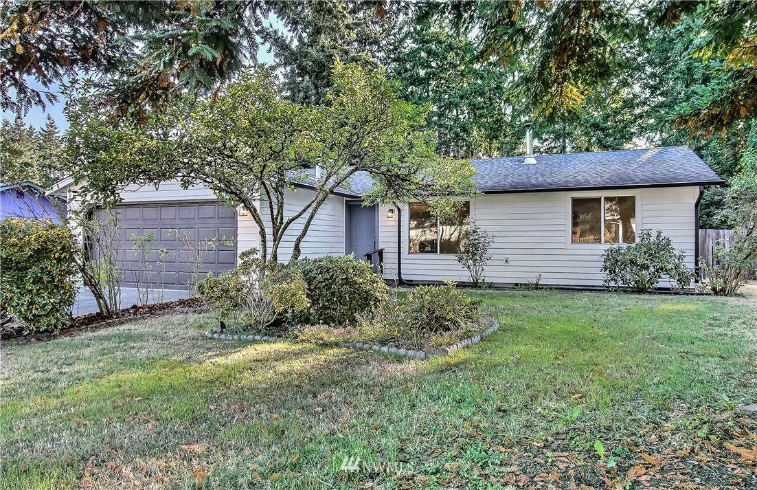 8733 Hawks Glen Loop - Photo 1