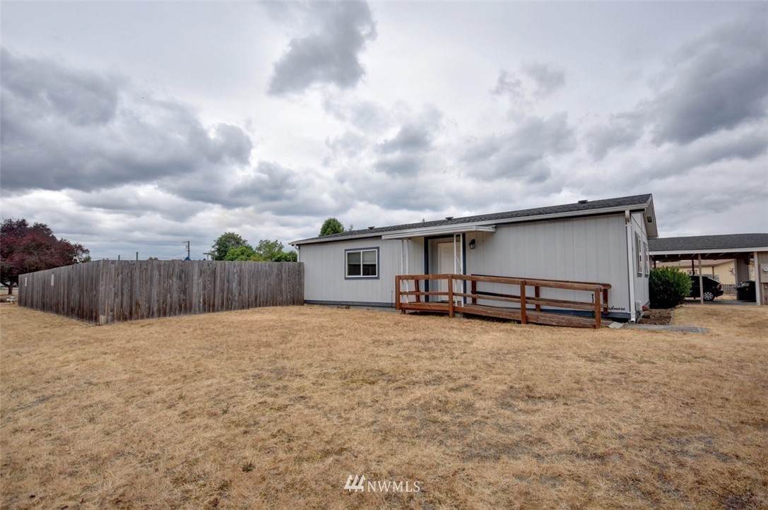 1502 Yelm Avenue - Photo 1