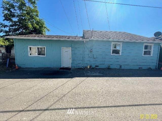 1620 1/2 Lombard Avenue - Photo 1