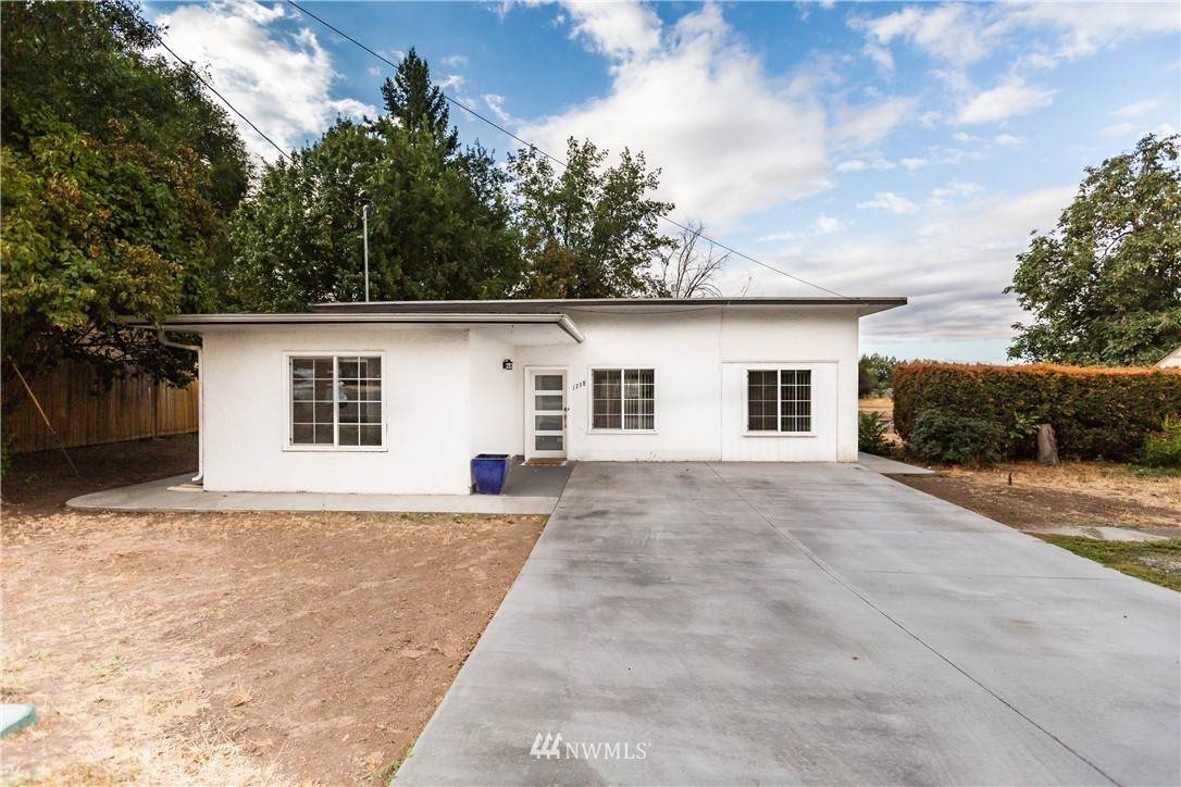 1738 Alder Street - Photo 1