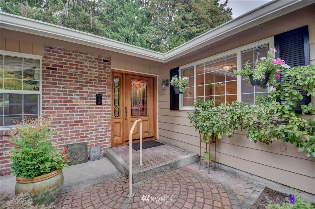 2316 Vista Street - Photo 1