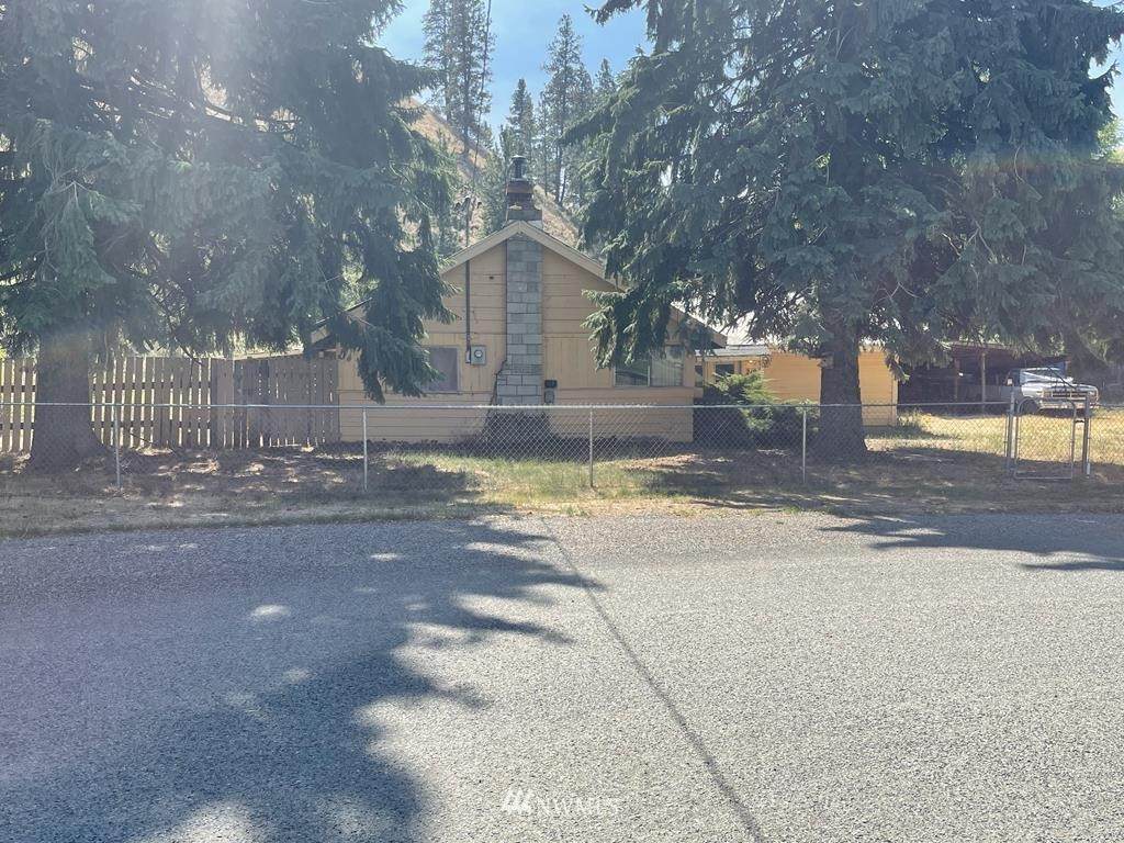 219 Broadway Street - Photo 1