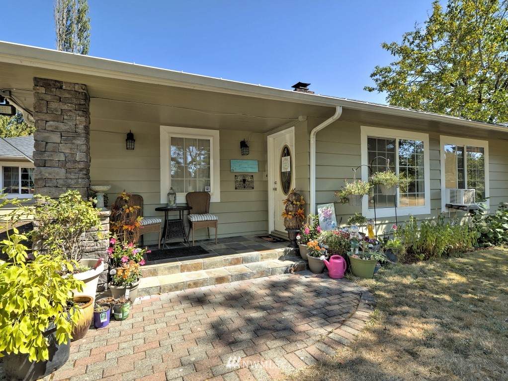 1102 Eshom Road - Photo 1