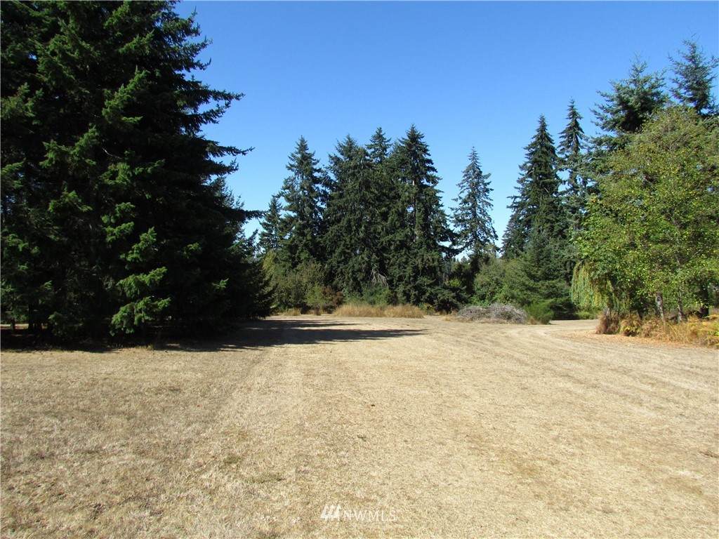 999 Fairmount Avenue - Photo 1