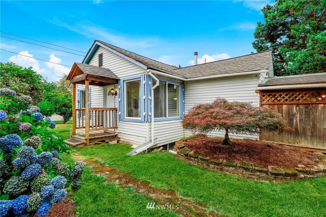 7313 49th Drive - Photo 1
