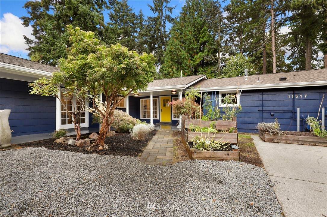 11517 30th Avenue - Photo 1