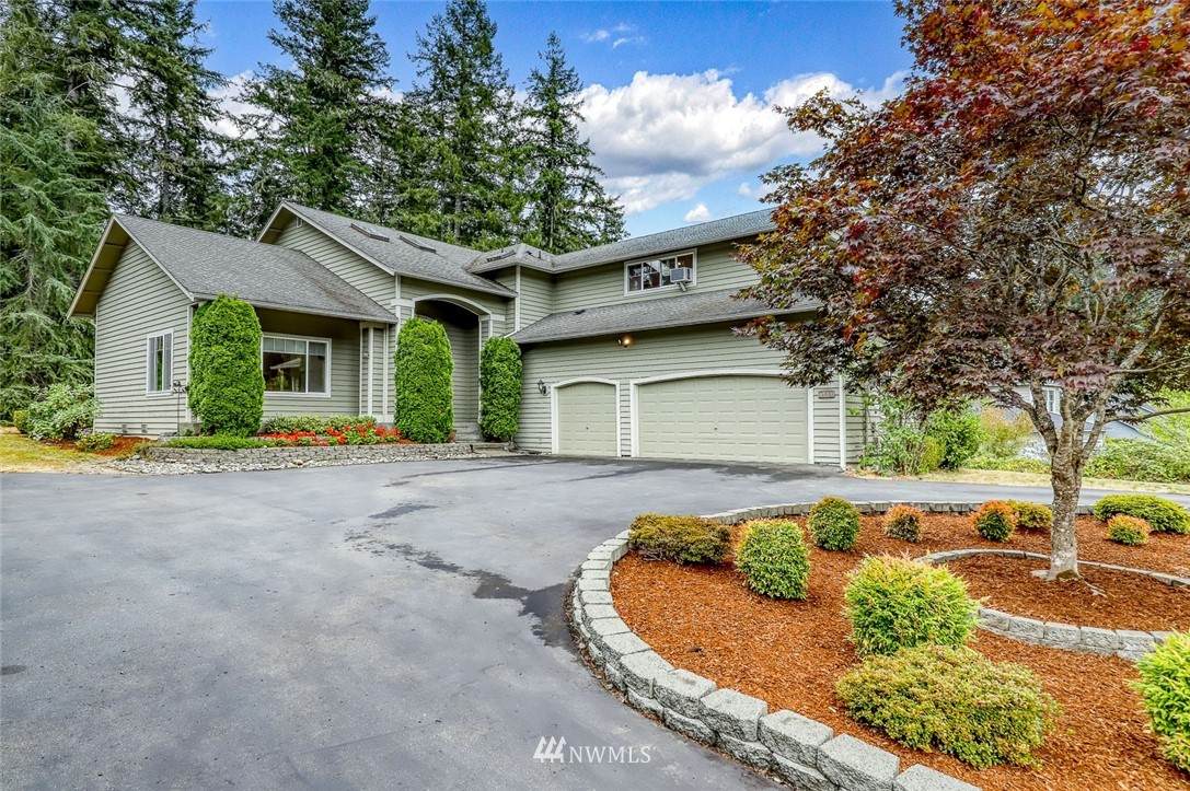 7488 Monaco Place - Photo 1