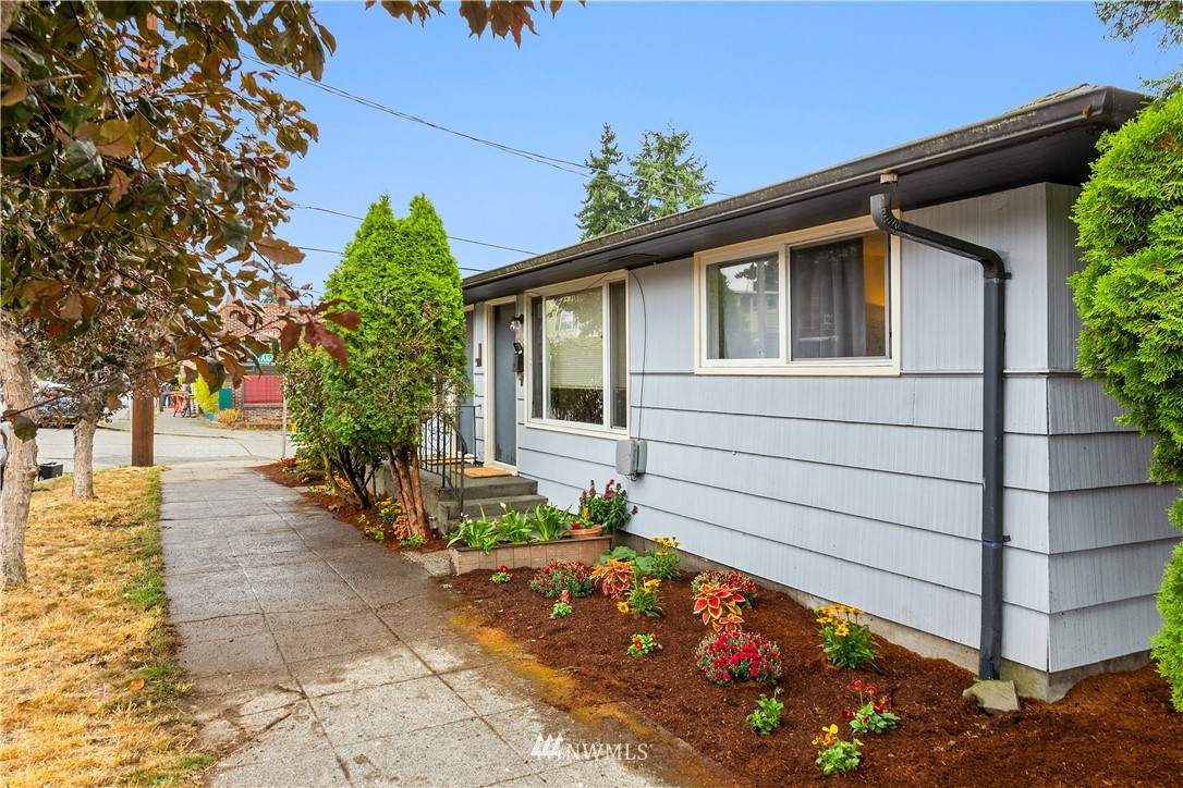 1451 & 1453 70th Street - Photo 1