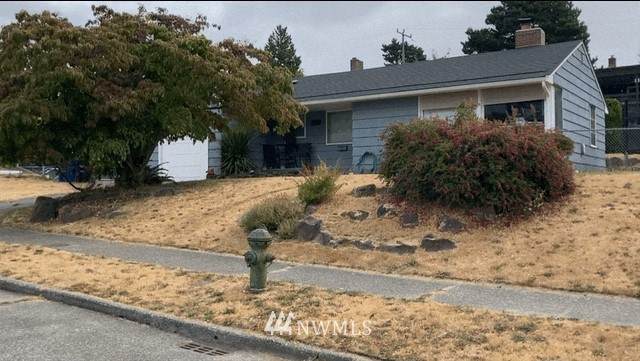 8454 40th Avenue - Photo 1