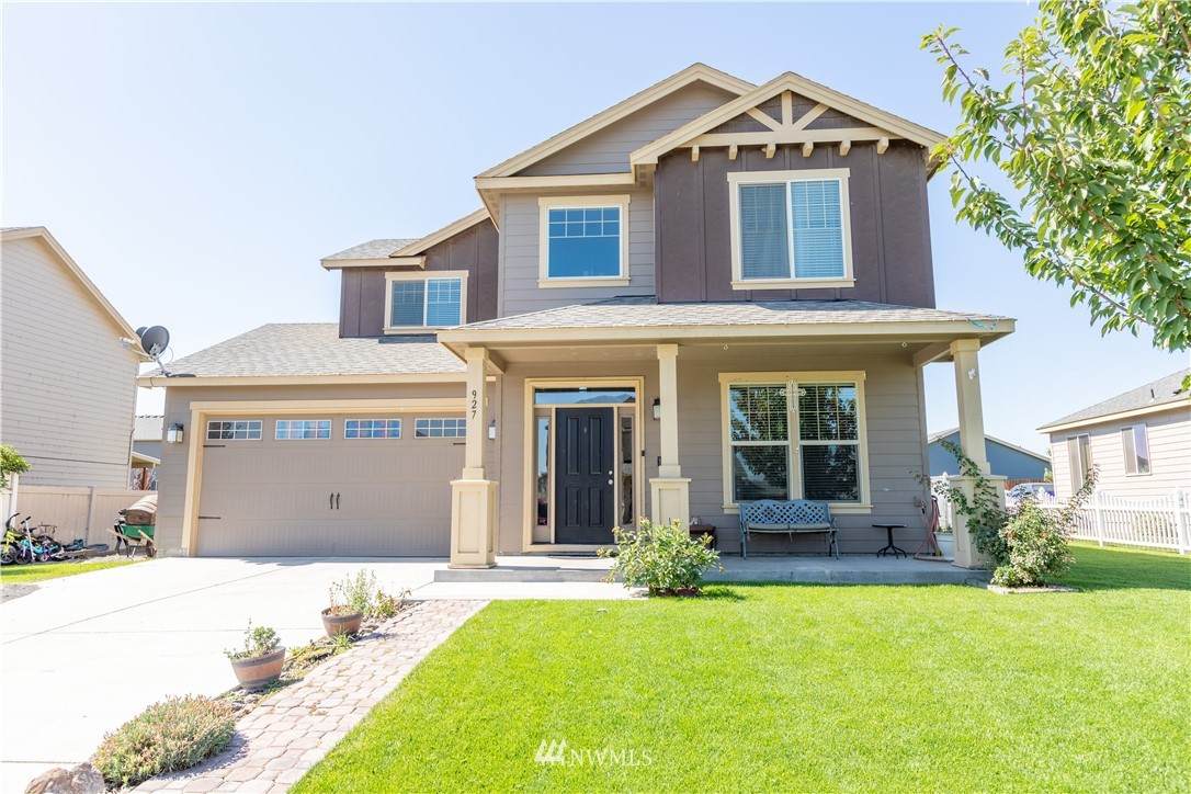 927 Country Avenue - Photo 1