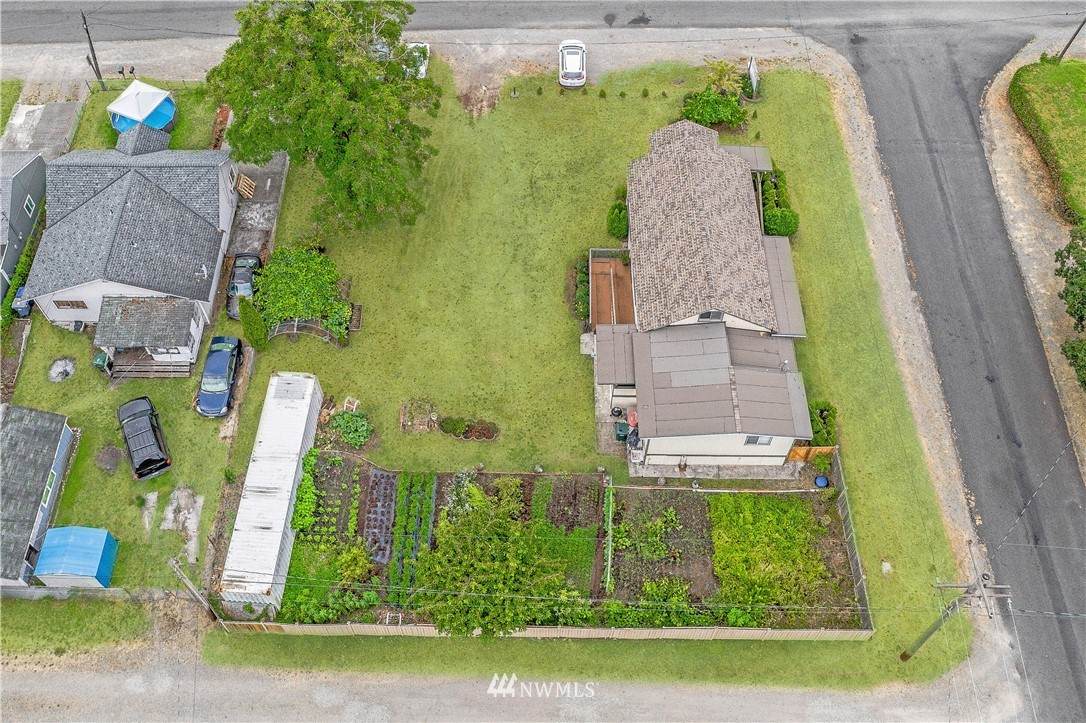 11001 47th Avenue - Photo 1
