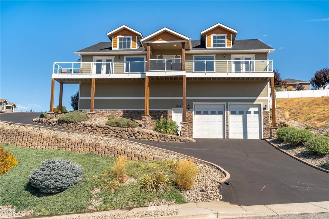 1000 Sage Crest Drive - Photo 1