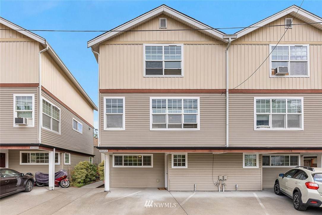 6031 Fauntleroy - Photo 1