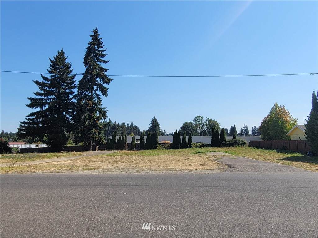 9913 13th Avenue - Photo 1