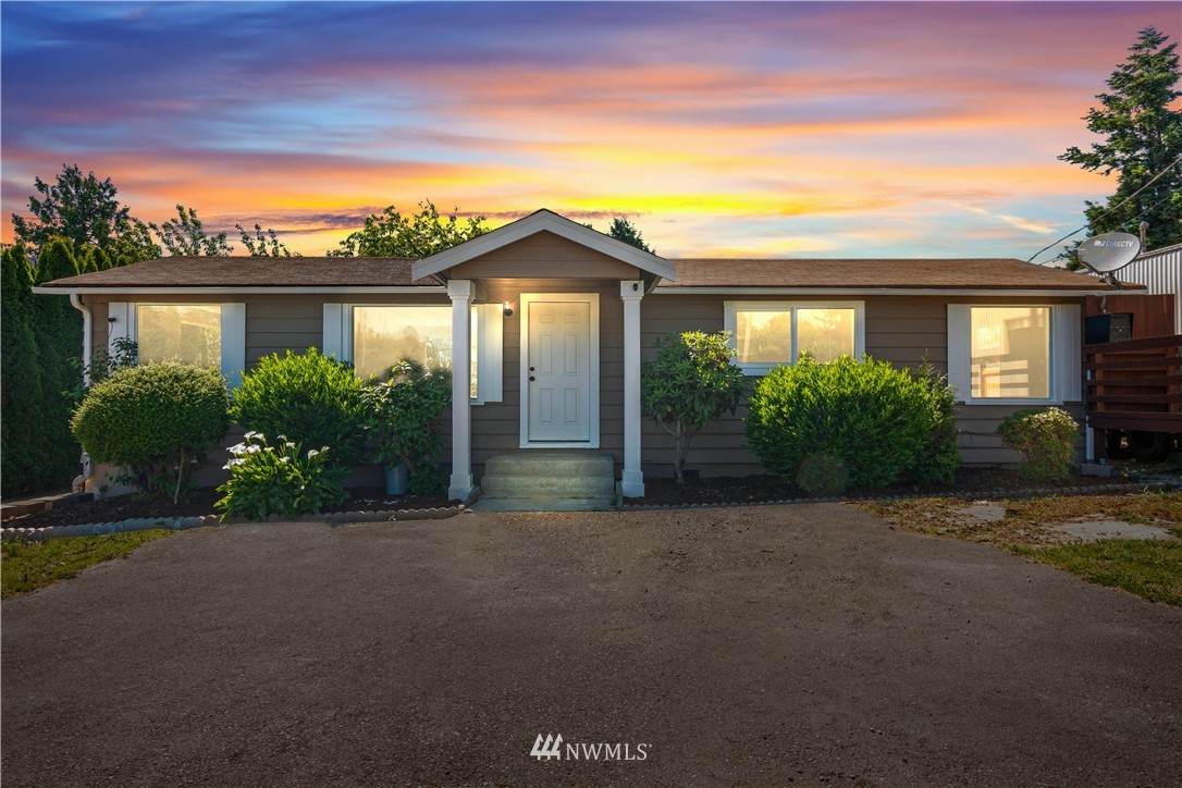 20225 108th Avenue - Photo 1