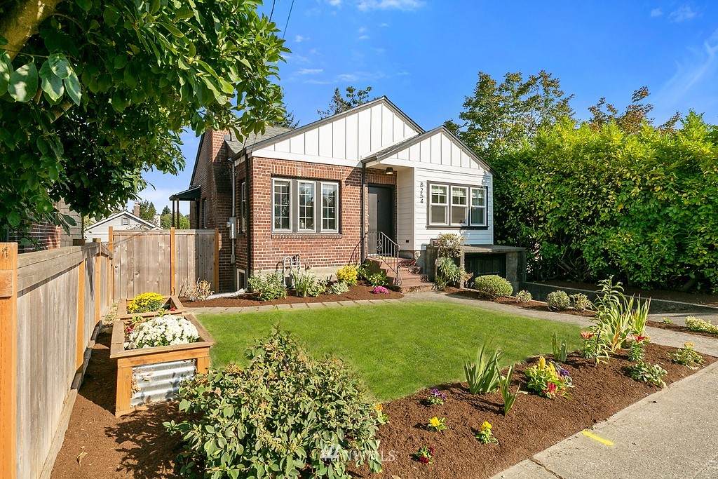 8254 Interlake Avenue - Photo 1
