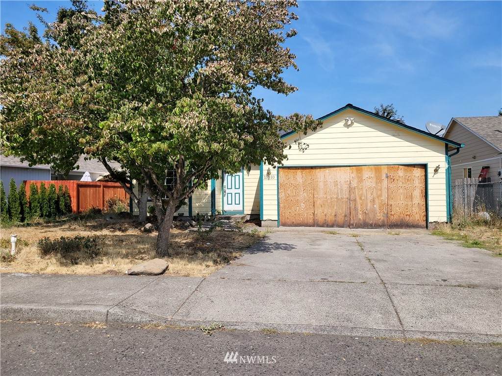 15310 46th Street - Photo 1