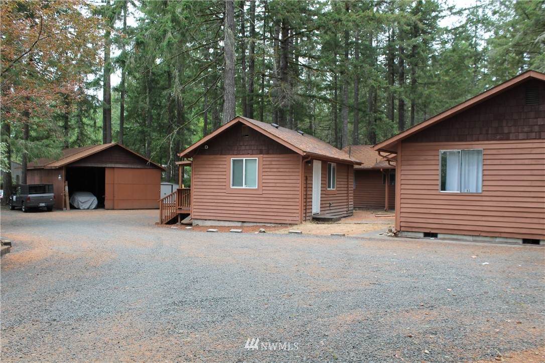 181 Lakewood Court - Photo 1