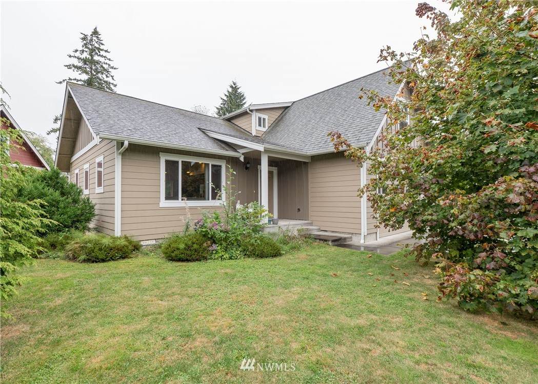 1385 Bayview Court - Photo 1