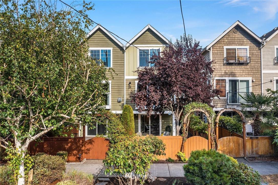 3014 60th Avenue - Photo 1