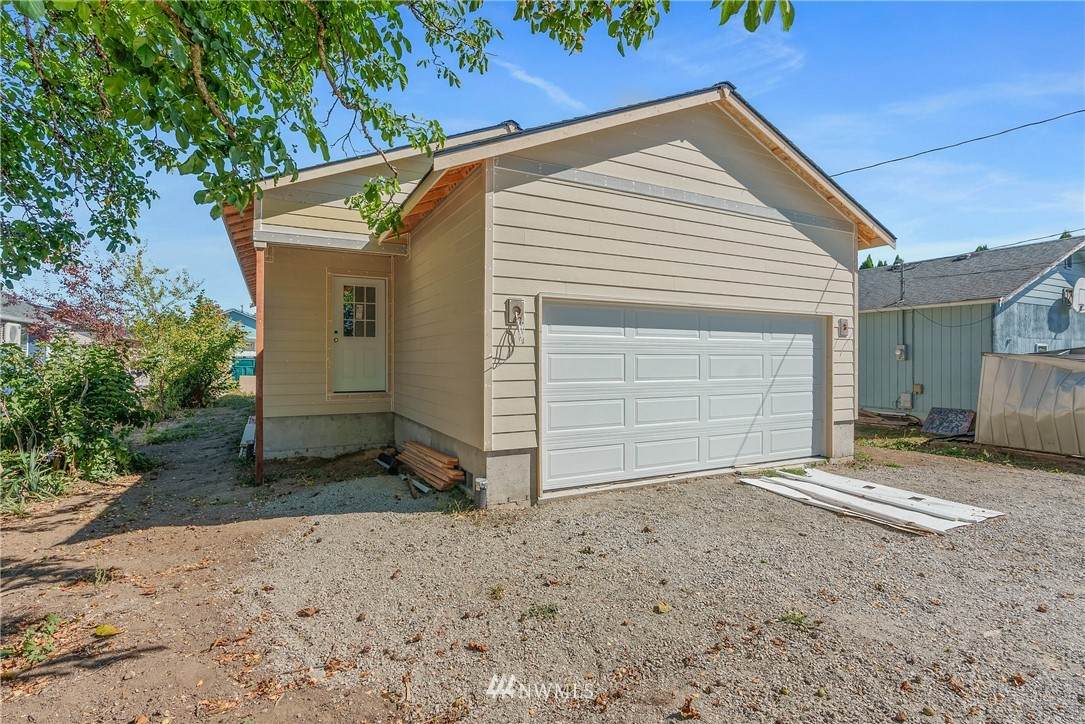 1211 Washington Avenue - Photo 1
