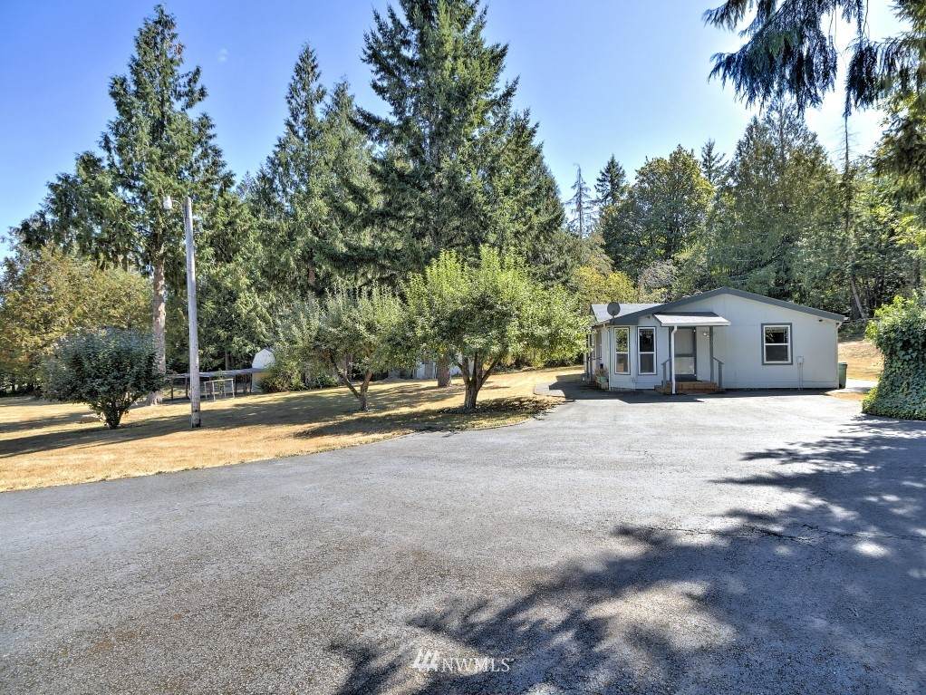 100 Banjo Lane - Photo 1